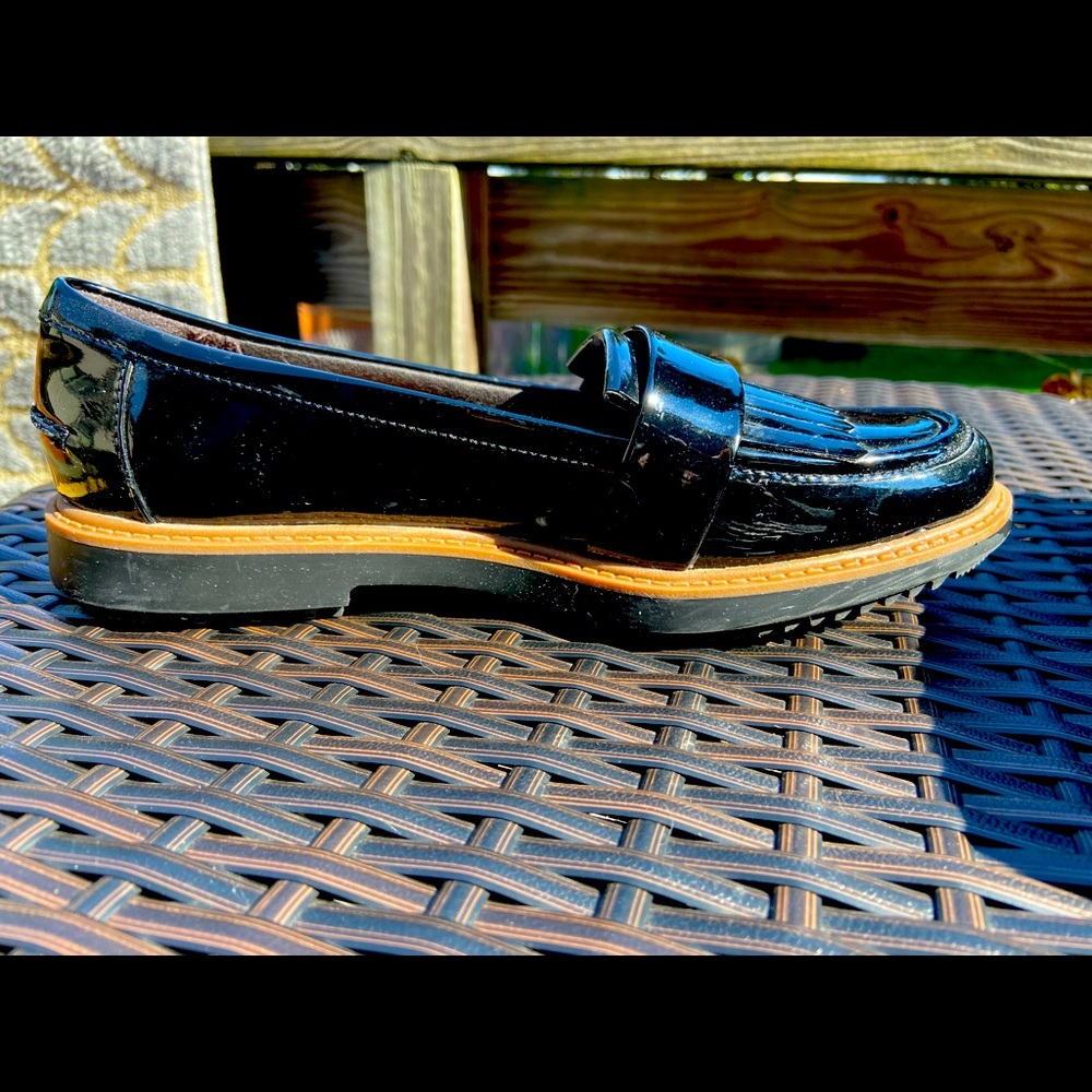 CLARKS cushion loafers size 6.5